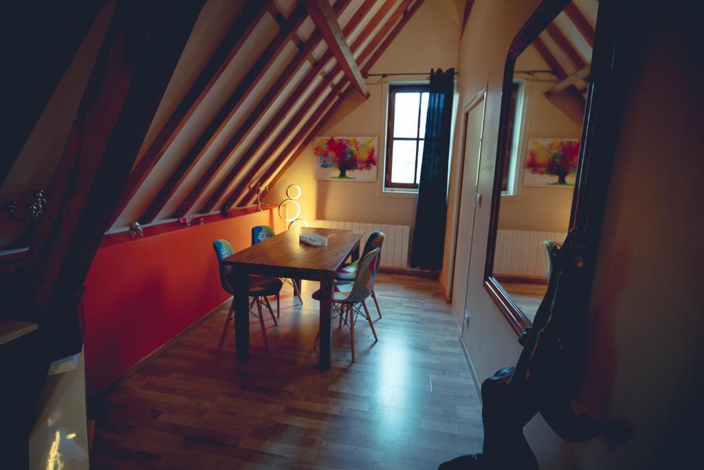 Appart Romantique Dans Hyper Centre Wifi Troyes Kültér fotó